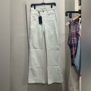 Paige white Leenah jeans never worn size 27